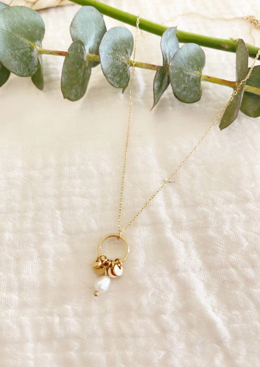 Collier doré anneau avec pampilles et Perle nacre en acier inoxydable Mile Mila