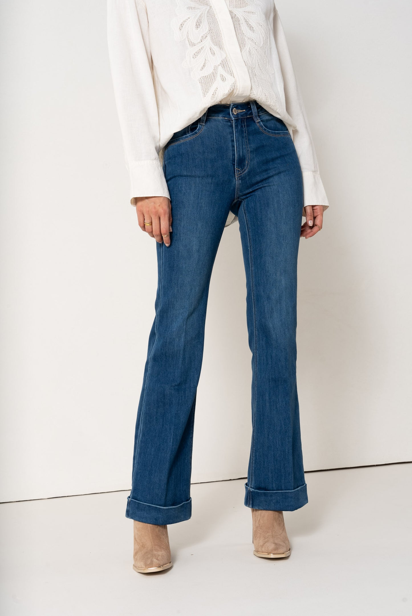 Jean flare a revers bleu foncé Fanny