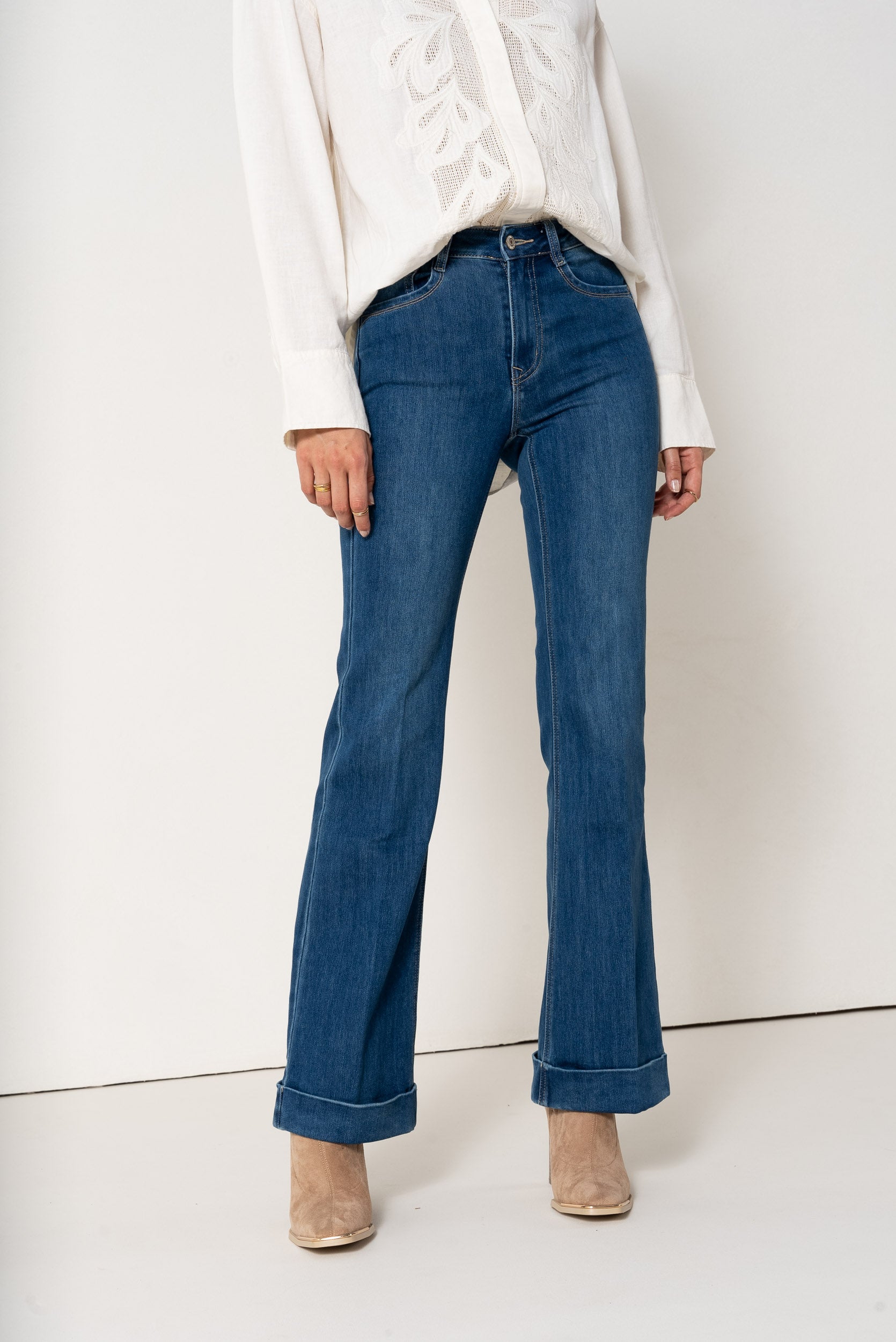 Jean flare a revers bleu foncé Fanny