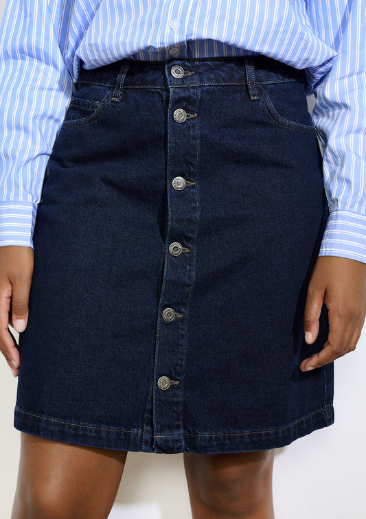 Zoom sur la rangée de boutons métalliques de la jupe DENI de Lolaliza