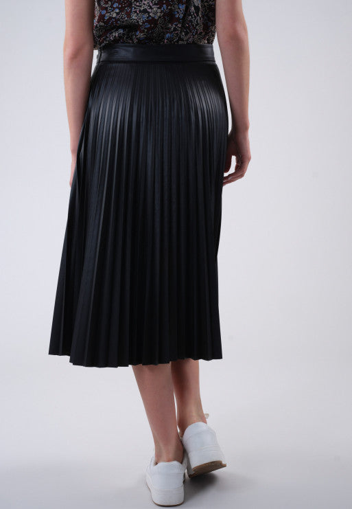 Vue de dos de la jupe longue simili cuir Sissy de Deeluxe