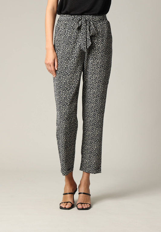 Pantalon leger et fuselé imprimé animalier EDILINE de Deeluxe
