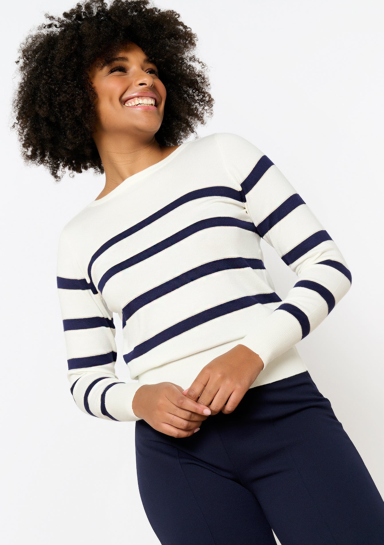 Pull fin encolure bateau rayé balnc et marine KIMSTRIPE de Lolaliza