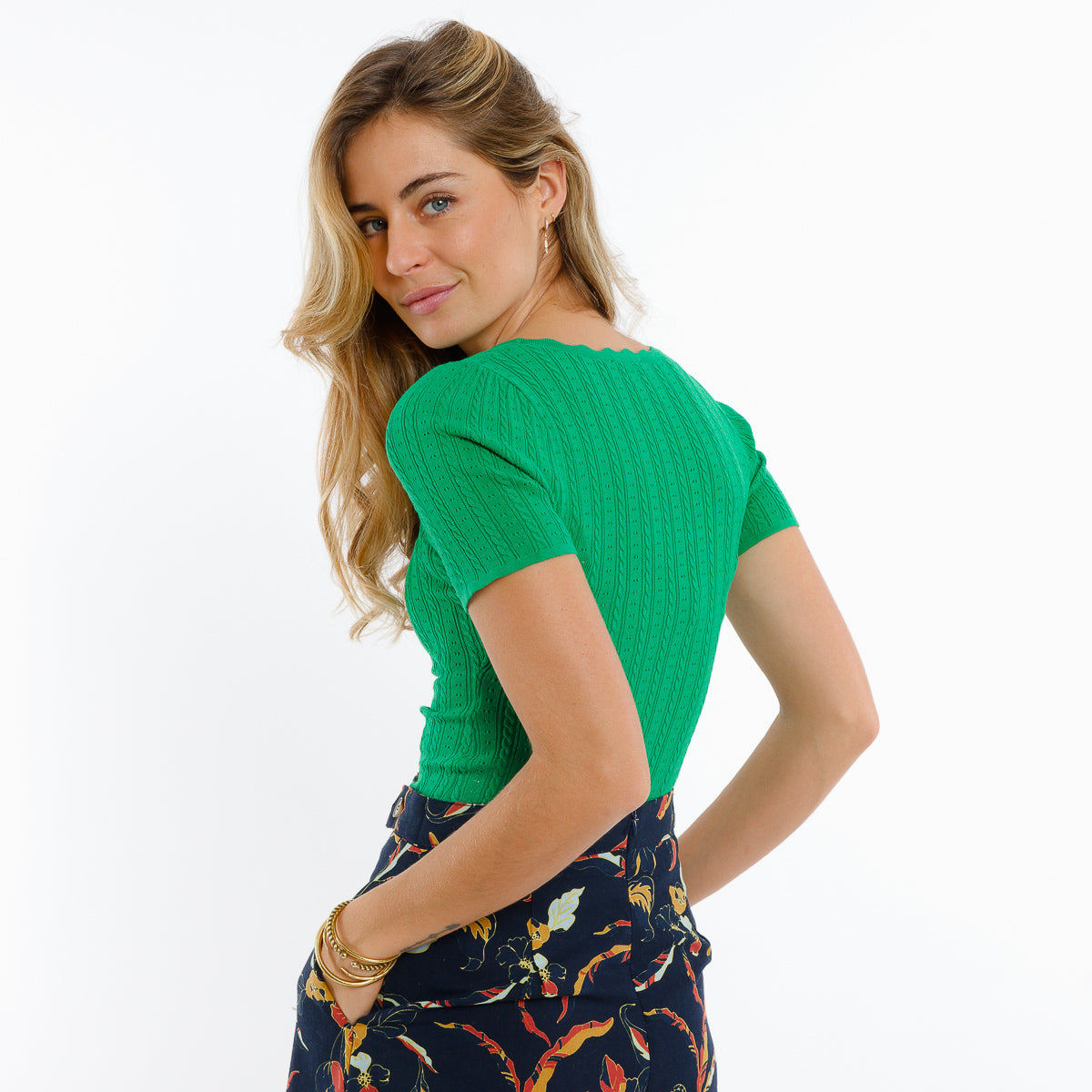 Vue de dos du pull fin en maille ajourée ALIMA de Artlove