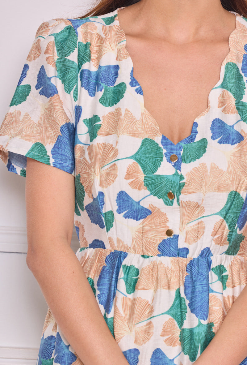 Détail col festonné Robe GINKO de Maêlle