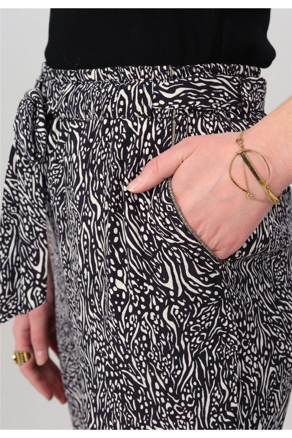 Detail galon cuivré irisé bord de poche et ceinture amovible Lidiane de Deeluxe