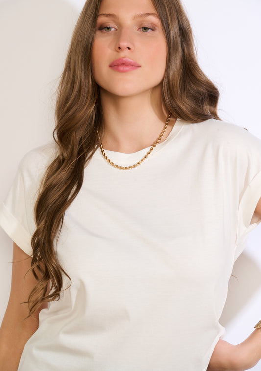 T-shirt fluide blanc cassé BASIC à col rond vue de face de Lolaliza